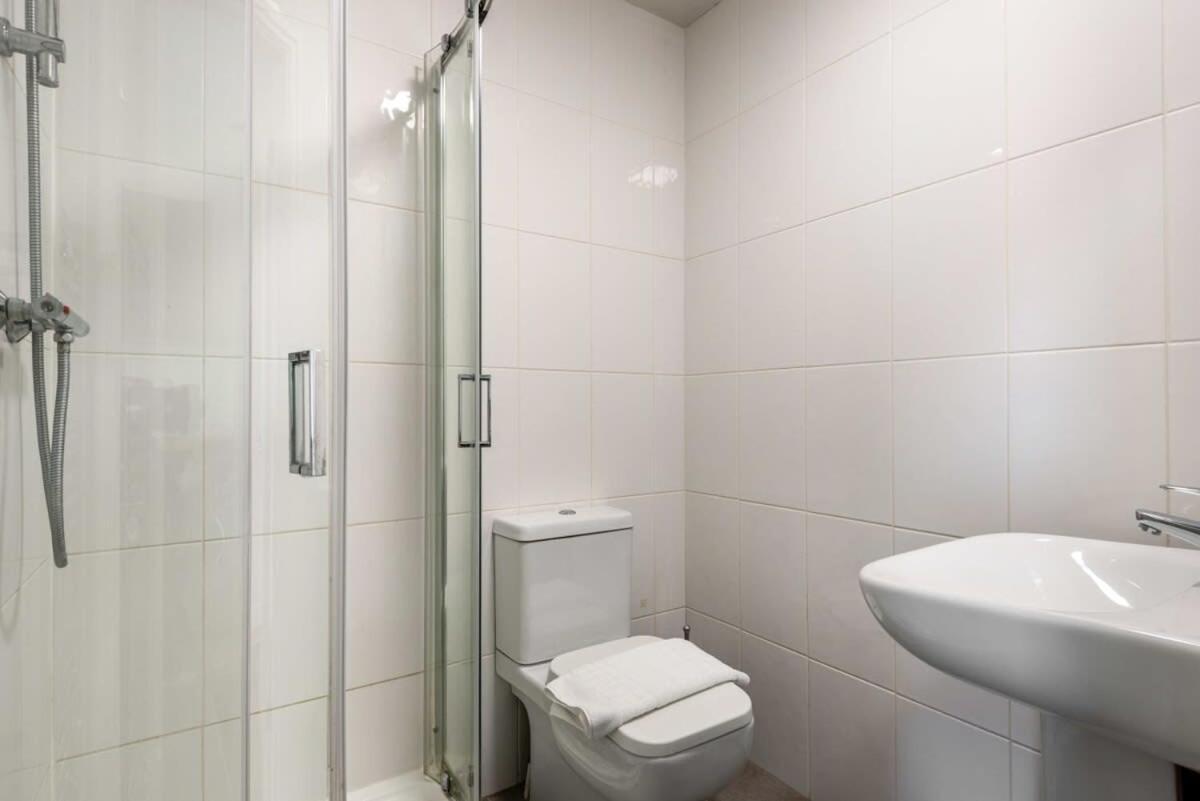 Modern & Bright Budget Studio In Central Doncaster Lägenhet Exteriör bild