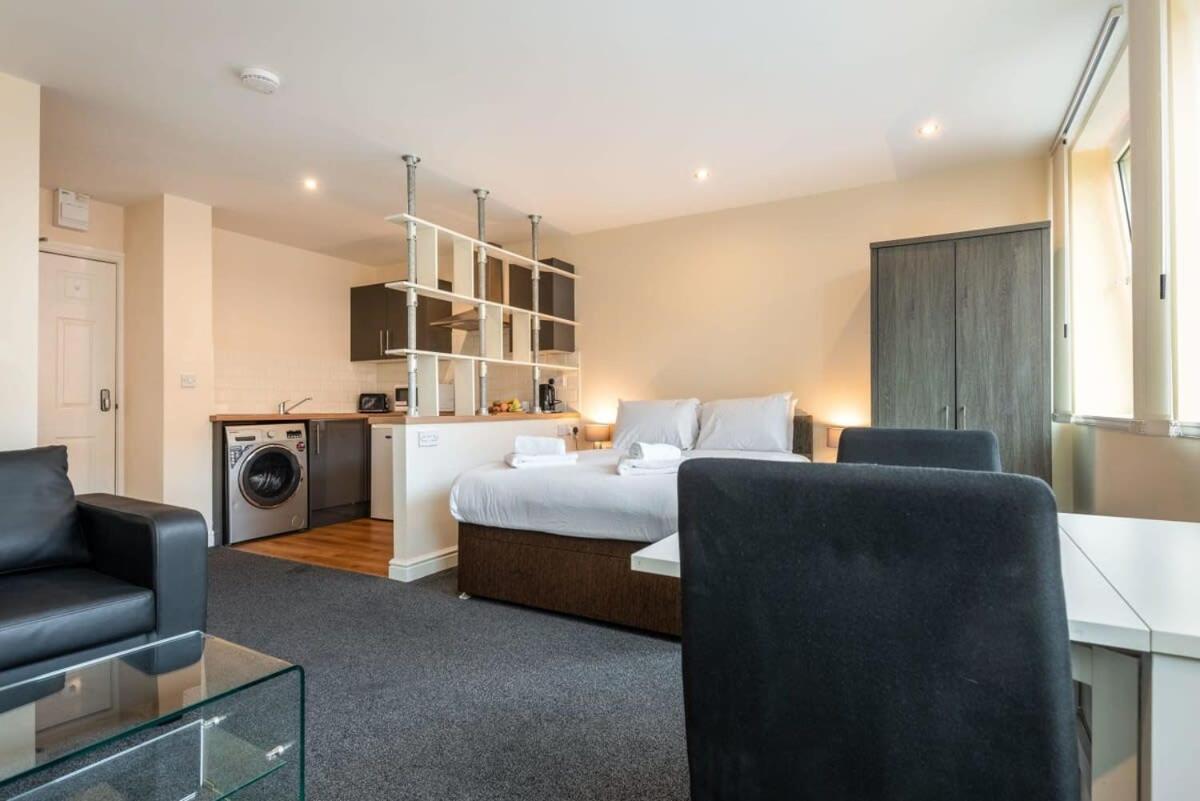 Modern & Bright Budget Studio In Central Doncaster Lägenhet Exteriör bild