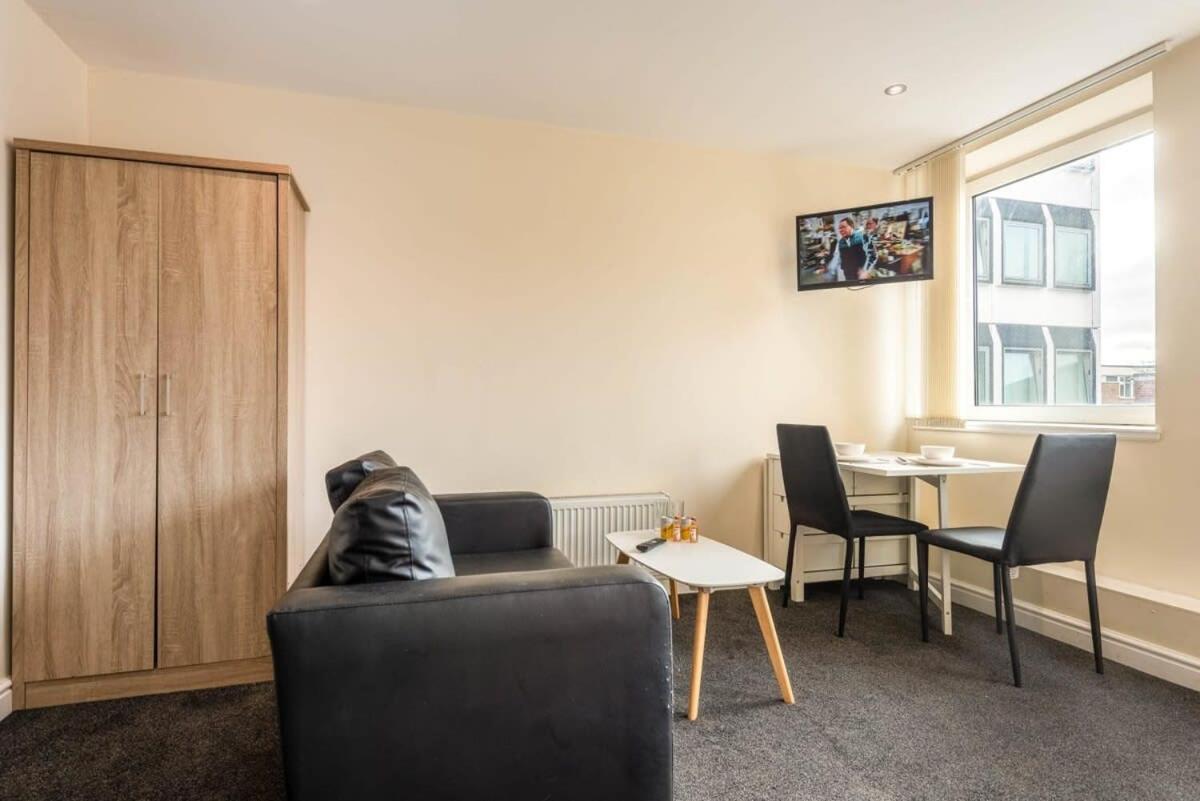 Modern & Bright Budget Studio In Central Doncaster Lägenhet Exteriör bild
