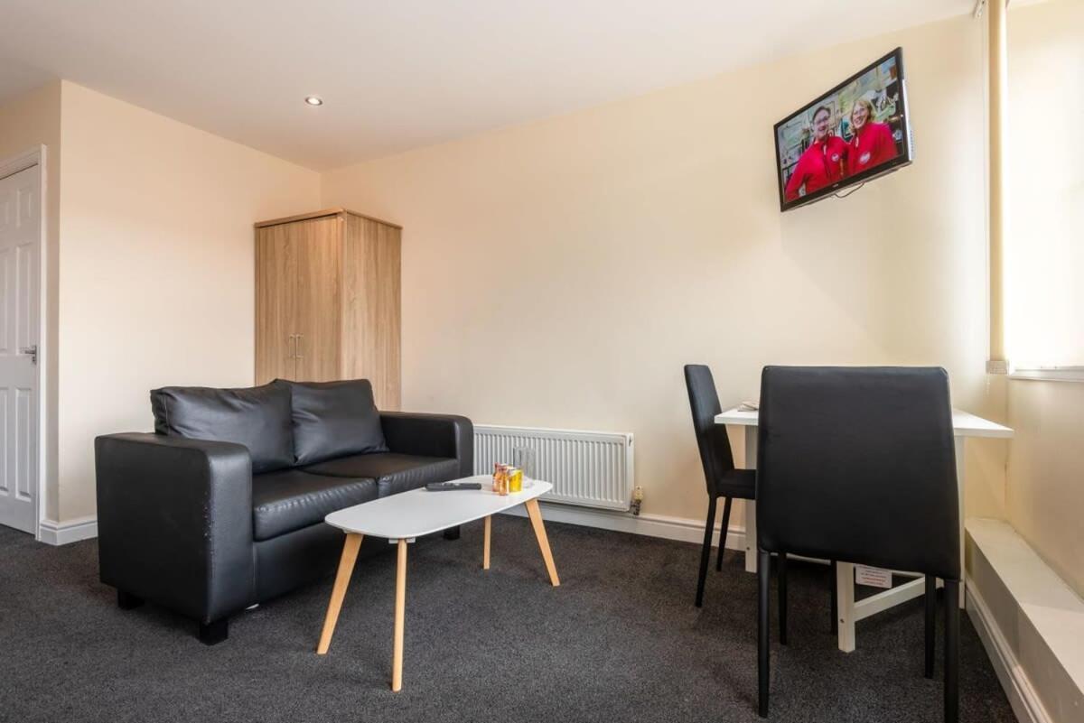 Modern & Bright Budget Studio In Central Doncaster Lägenhet Exteriör bild